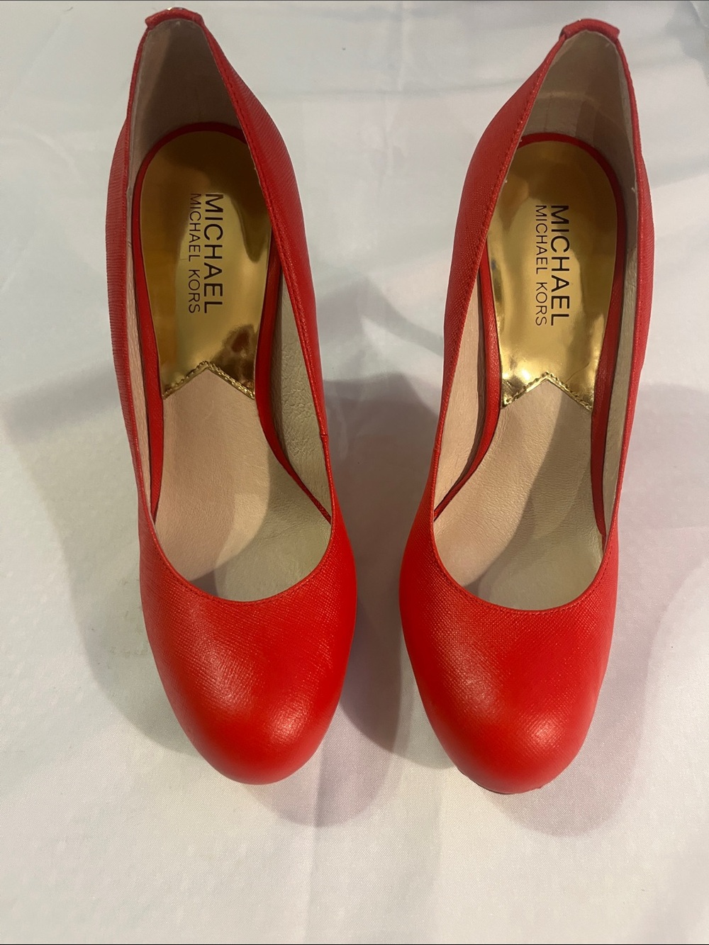MICHAEL Michael Kors Red Round-Toe Leather Pumps Size 7.5